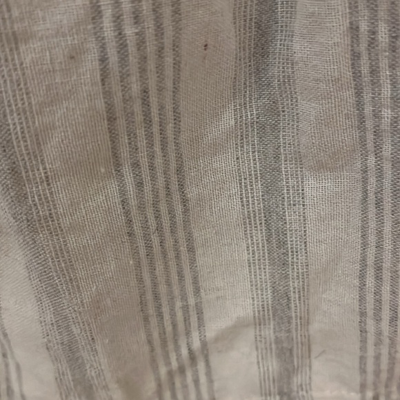 Shein juniors size, small halter or crop top, linen material - Picture 4 of 4